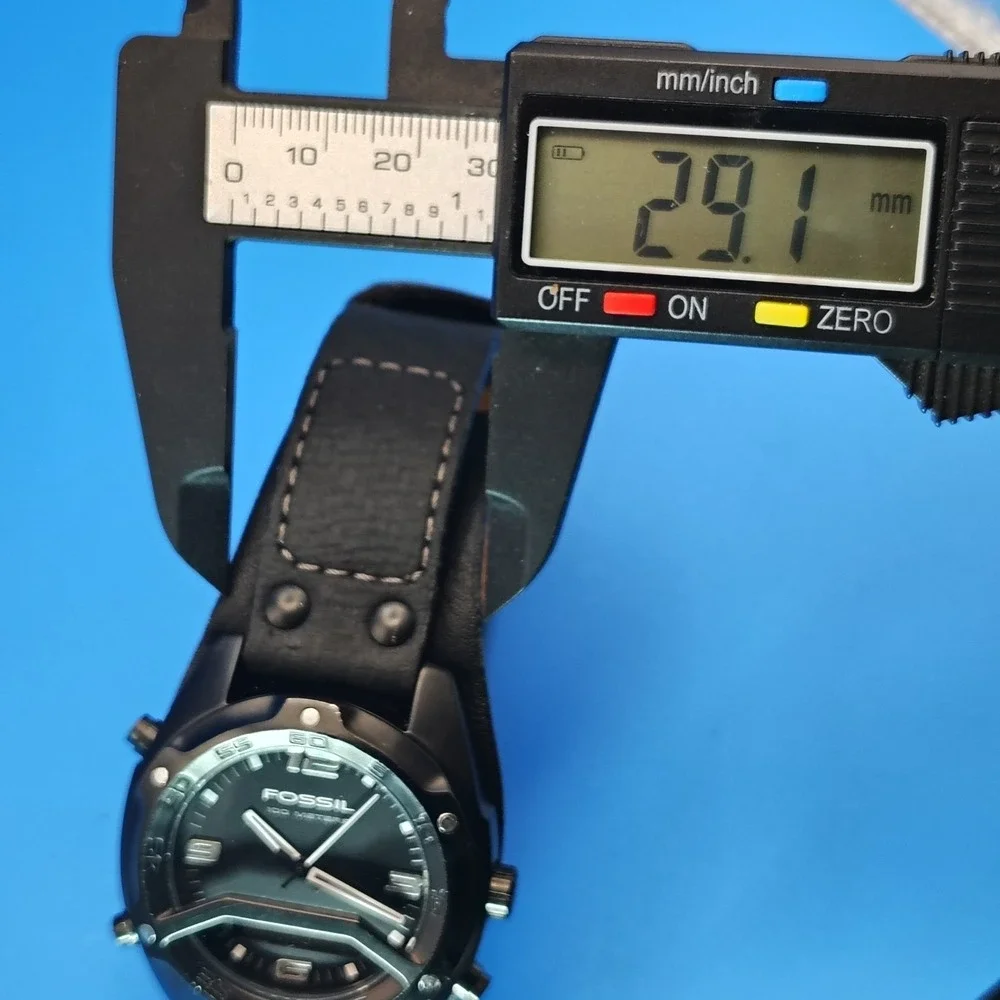 Vintage 2002 Fossil Blue BQ9297 ANA-Digi 40mm Mens Quartz‎ Watch Leather Cuff